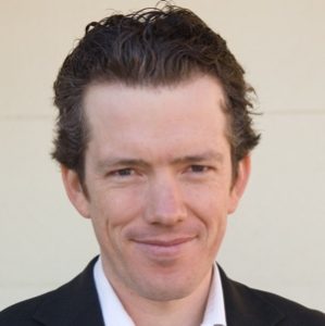 Sholto Macpherson, niche blogger